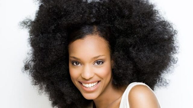 Cuidado natural del cabello afro masculino